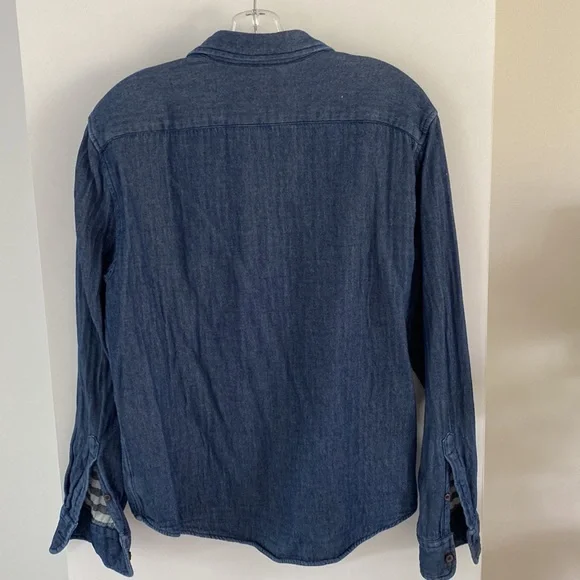 UNTUCKIT denim blue chambray printed stripe lining button-up shirt M - Picture 4 of 6